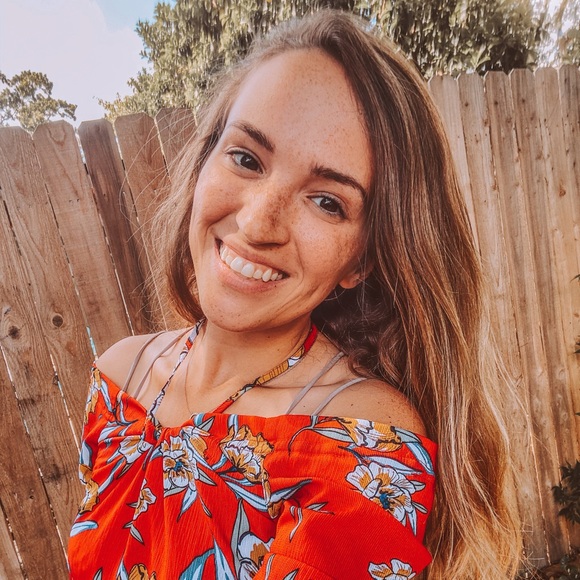 Meet your Posher, Lindsey - Picture 9 of 11